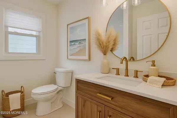 Toms River, NJ 08757,83 Eton Road