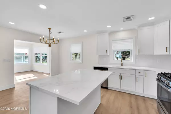 Toms River, NJ 08757,83 Eton Road