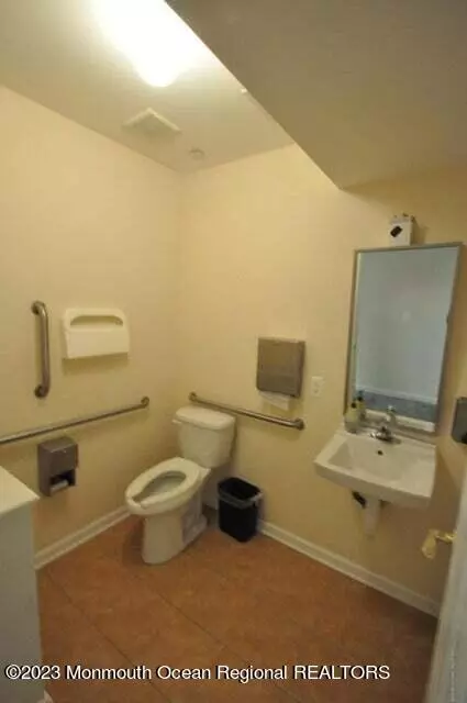 Red Bank, NJ 07701,210 Broad Street #B5