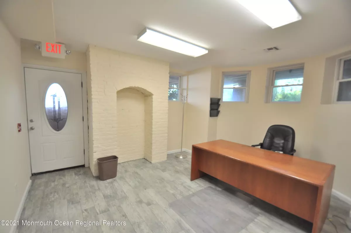 Red Bank, NJ 07701,210 Broad Street #B5