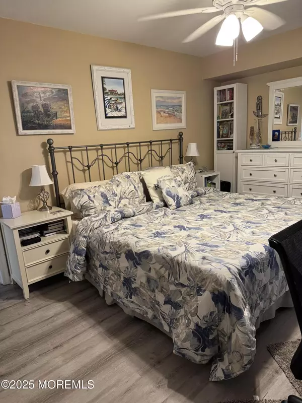 Bradley Beach, NJ 07720,206 Brinley Avenue #A