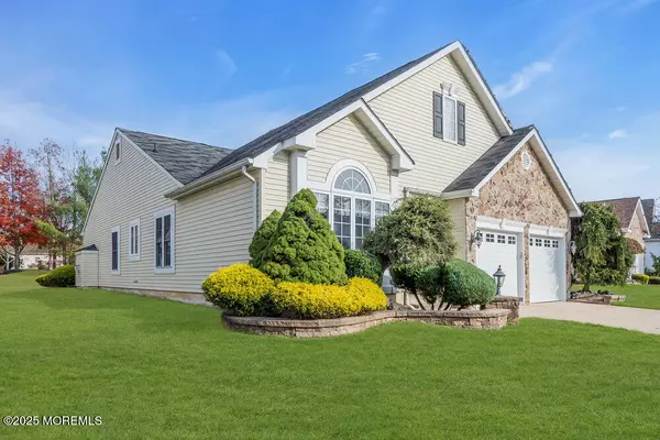 Jackson, NJ 08527,93 Cypress Point Lane