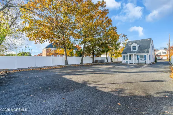 Spring Lake Heights, NJ 07762,613 Warren Avenue