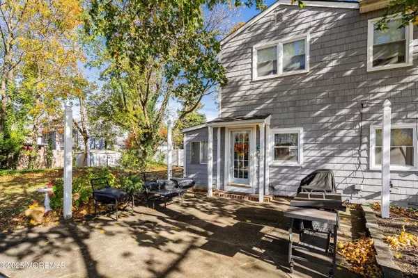 Wall, NJ 07719,1800 Shore Drive