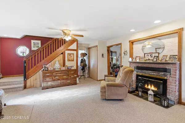 Wall, NJ 07719,1800 Shore Drive