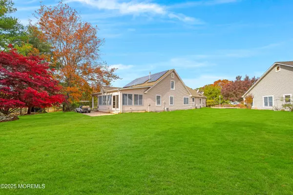 Toms River, NJ 08755,2221 S Chanticleer Court