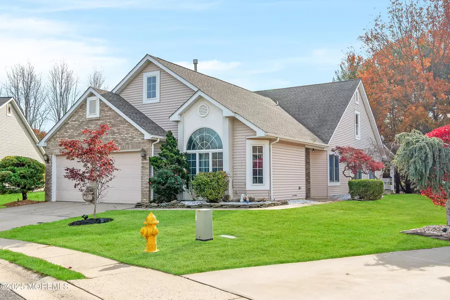 2221 S Chanticleer Court, Toms River, NJ 08755