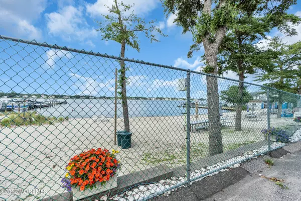 Brick, NJ 08723,53 Country Club Court