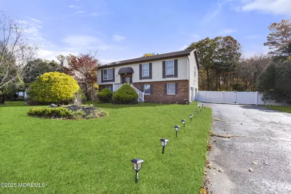 Jackson, NJ 08527,75 Hickory Hill Road