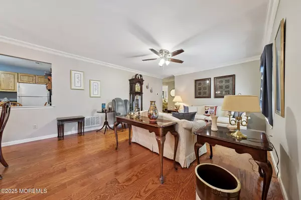 Freehold, NJ 07728,712 Zlotkin Circle #8