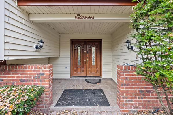 Marlboro, NJ 07746,11 Woodview Drive