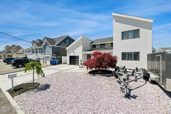 Toms River, NJ 08753,385 Aldo Drive