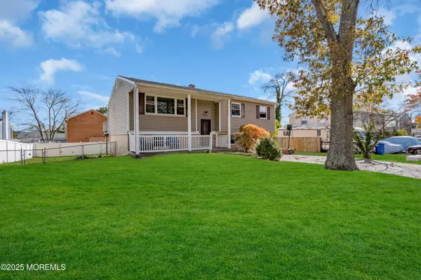 Toms River, NJ 08753,59 11th Street