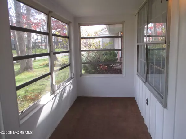 Lakewood, NJ 08701,87 Dorchester Drive #1003