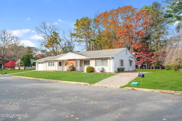 Whiting, NJ 08759,8 Ohio Drive #A