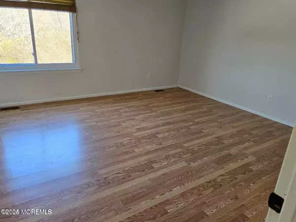 Brick, NJ 08724,85 Greenwood Loop Road