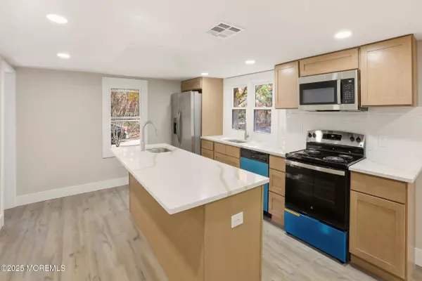 Howell, NJ 07731,31 Rappleyea Road