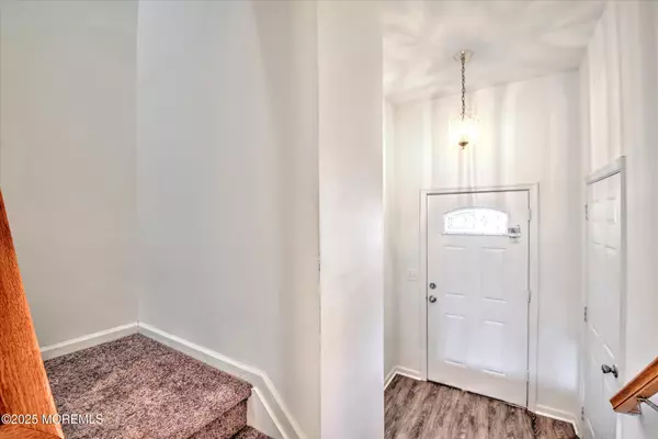 Bayville, NJ 08721,1 Esplanade Way