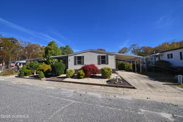 Jackson, NJ 08527,35 Judith Way