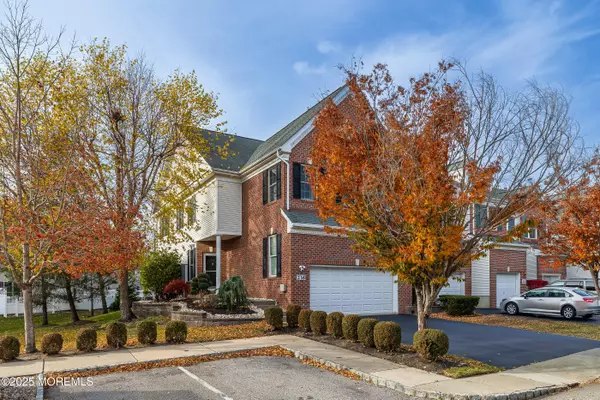 Manalapan, NJ 07726,216 Deepwater Circle