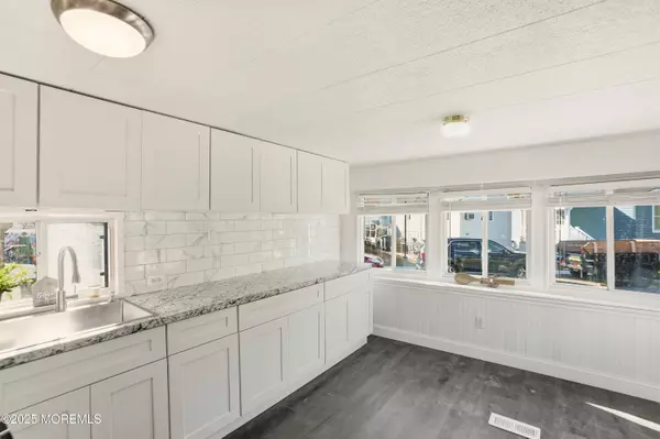 Hazlet, NJ 07734,9 Avenue A