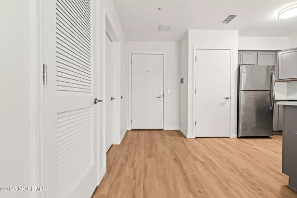 Long Branch, NJ 07740,165 Pavilion Avenue #303