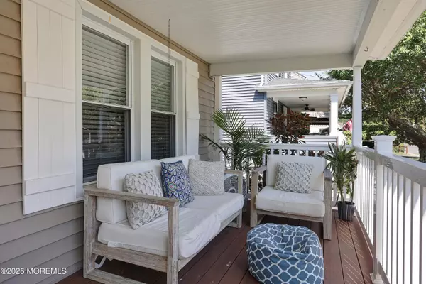 Red Bank, NJ 07701,57 John Street