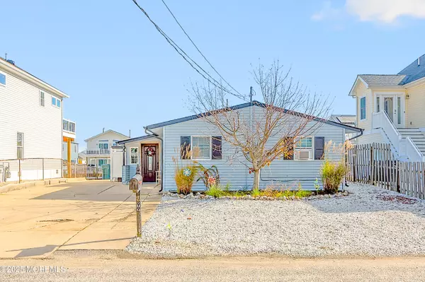 Little Egg Harbor, NJ 08087,99 Lake Superior Drive