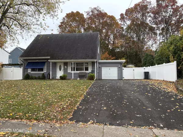 Toms River, NJ 08753,813 Raleigh Drive