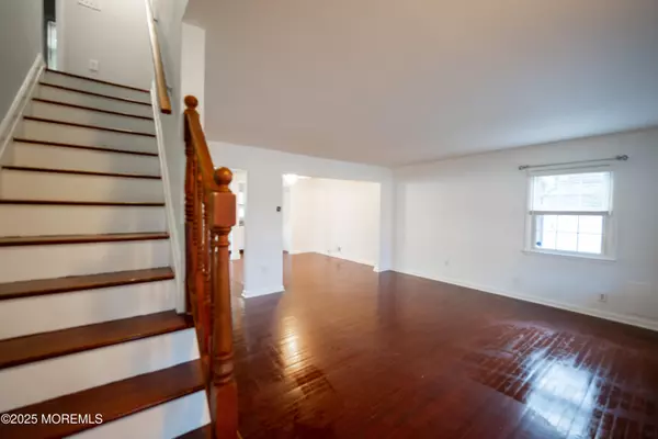 Toms River, NJ 08753,813 Raleigh Drive