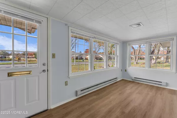 Lakewood, NJ 08701,329 Dorchester Drive #A