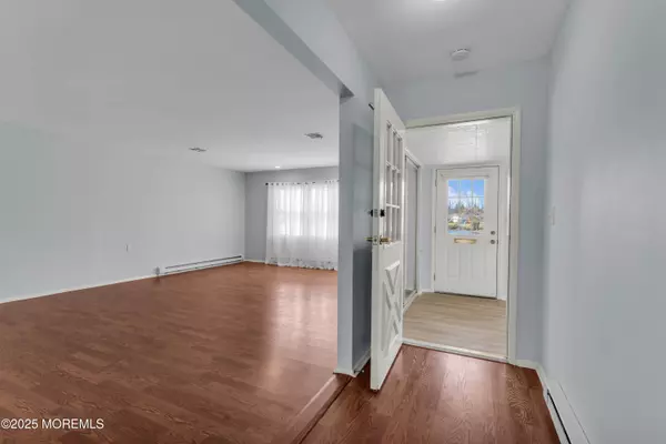 Lakewood, NJ 08701,329 Dorchester Drive #A