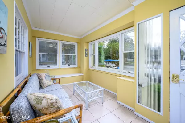 Sea Girt, NJ 08750,4 2nd Avenue