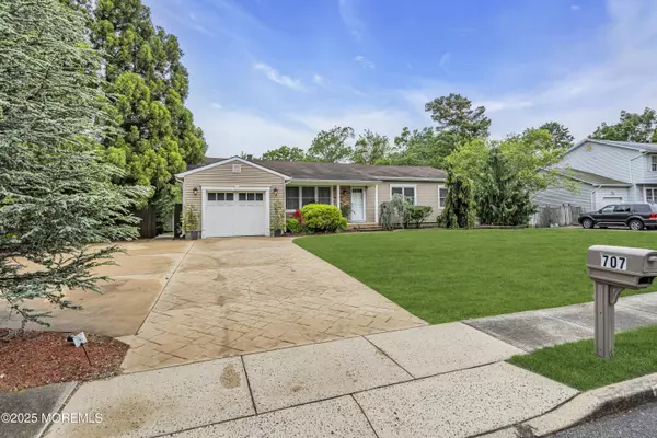 Lanoka Harbor, NJ 08734,707 Cambridge Road