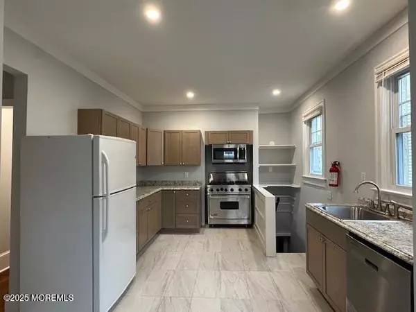 Allenhurst, NJ 07711,316 Spier Avenue #1