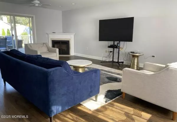 Oakhurst, NJ 07755,55 Heath Avenue