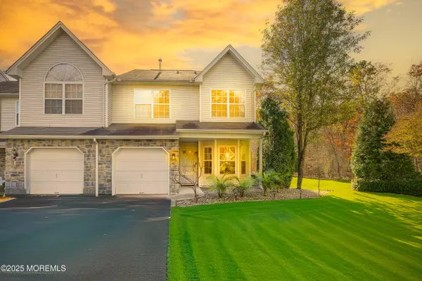 11 Saratoga Court, Tinton Falls, NJ 07753