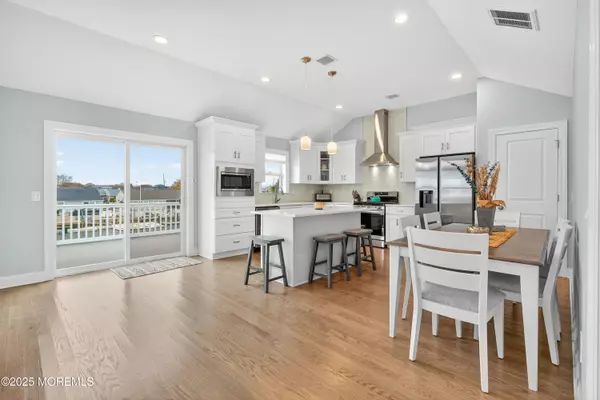 Little Egg Harbor, NJ 08087,113 E Delaware Drive