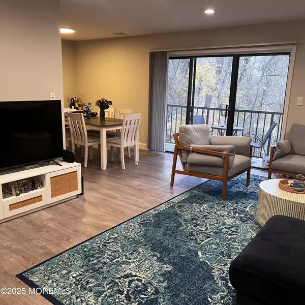 Freehold, NJ 07728,1 Amherst Court #4