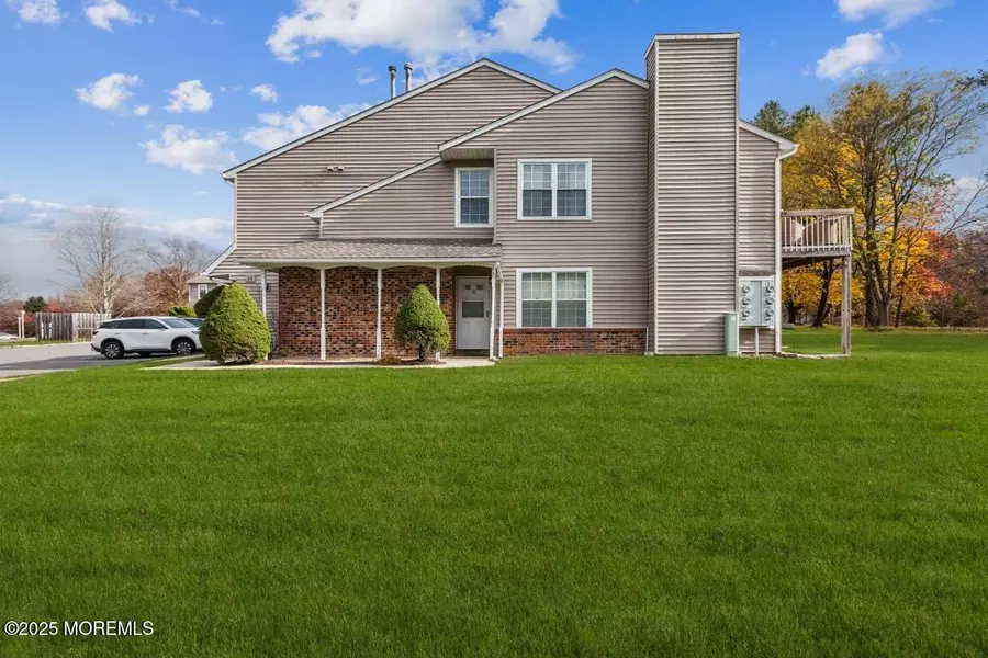 15 Lindsey Circle #15, Old Bridge, NJ 08857