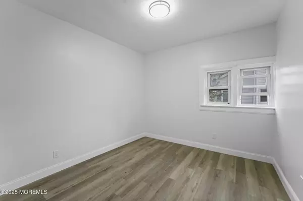 Beachwood, NJ 08722,422 Forepeak Avenue