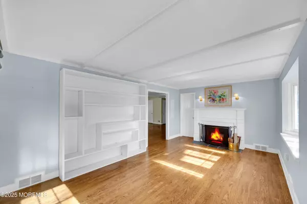 Sea Girt, NJ 08750,721 Crescent Place