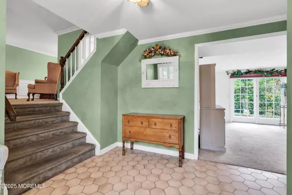 Middletown, NJ 07748,39 Bayberry Lane