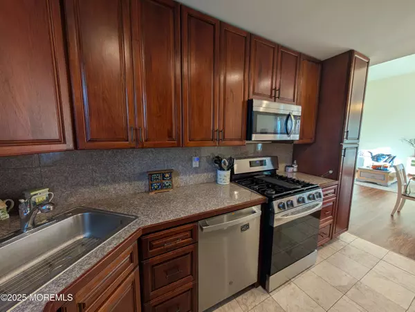 Old Bridge, NJ 08857,23 Orchard Drive