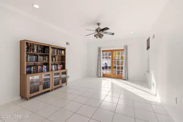 Lakewood, NJ 08701,45 Deer Chase Lane