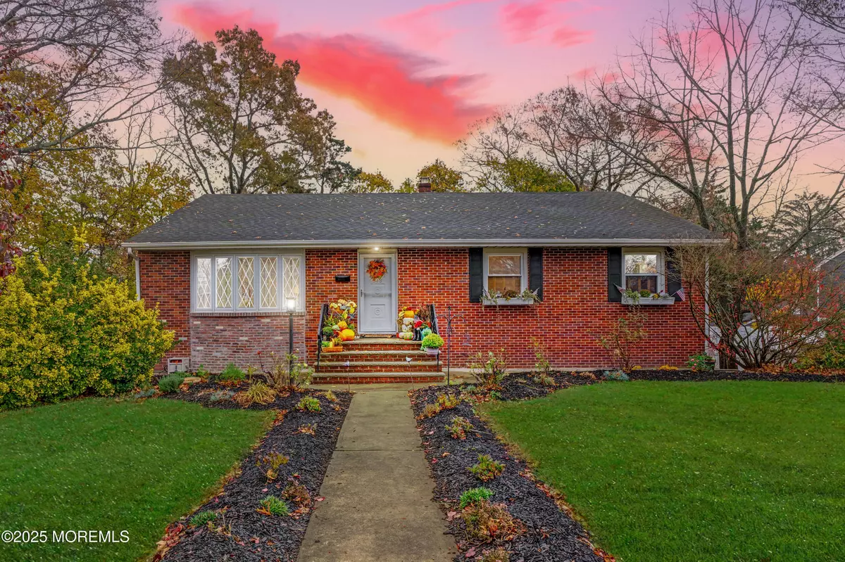 Toms River, NJ 08753,543 Hollywood Avenue