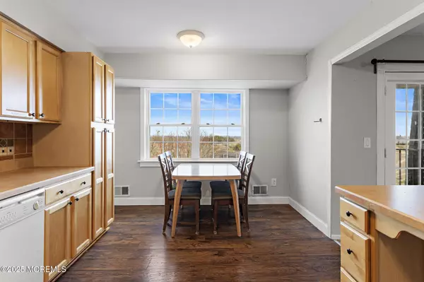 Keansburg, NJ 07734,98 Beachway Avenue #13