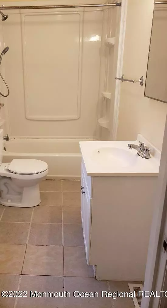 Brick, NJ 08723,683 Mantoloking Road