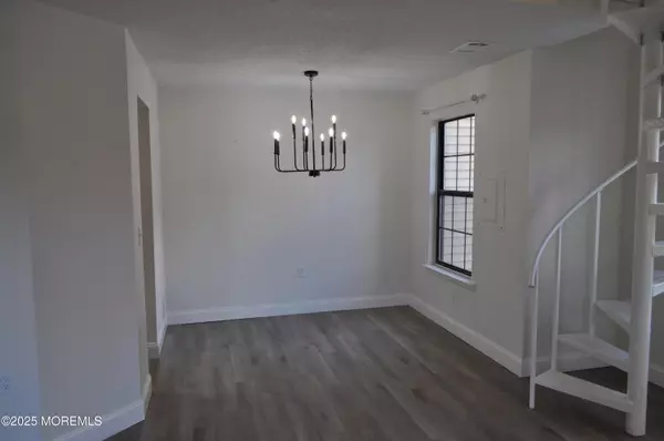 2001 Begonia Court, Jackson, NJ 08527