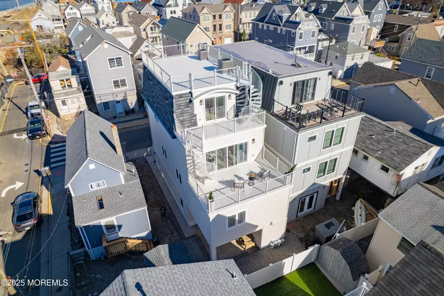 24 Surf Street, Sea Bright, NJ 07760